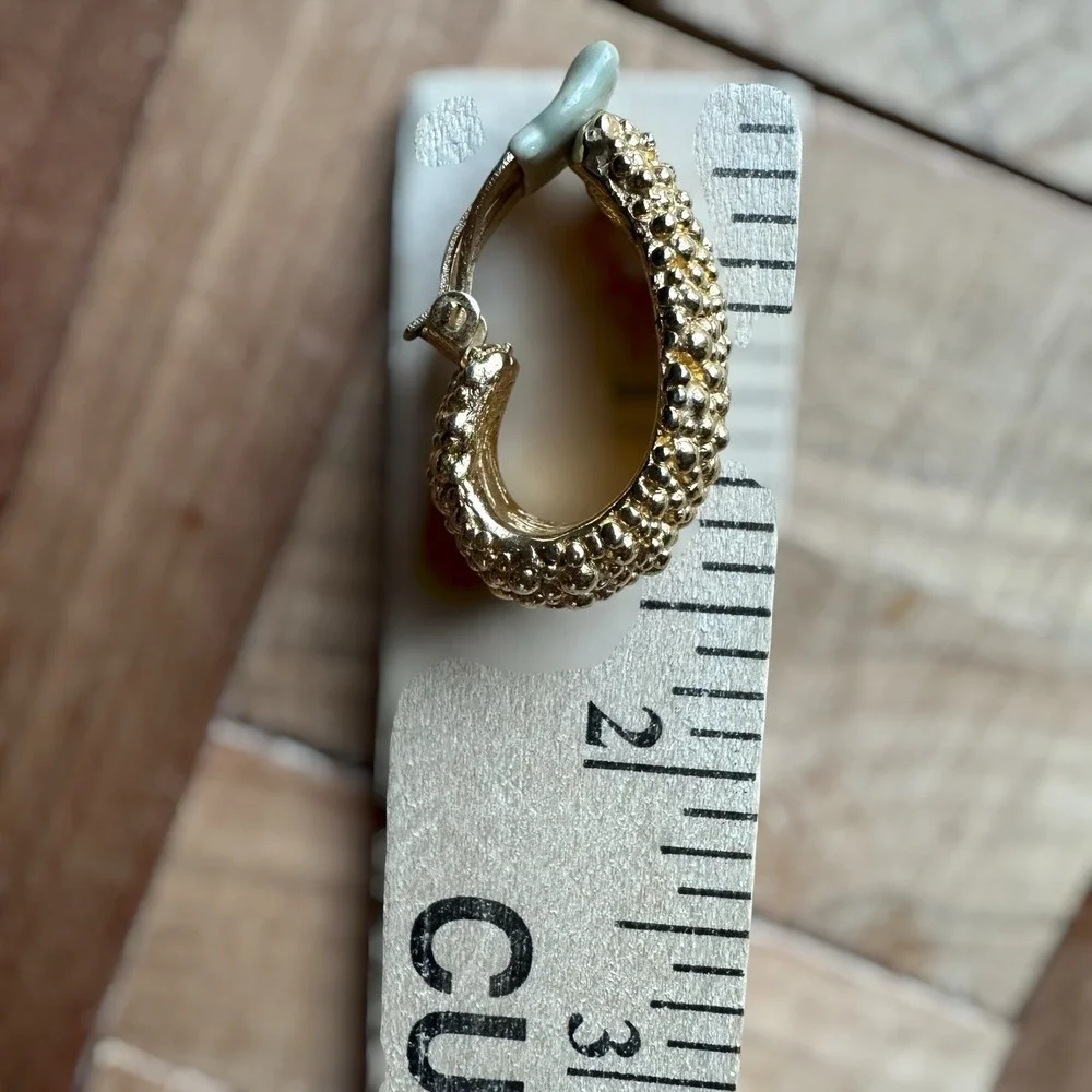 VTG Ciner Clip Earrings 1.25 Inch Caviar Hobnail Texture 18k Gold Plate Signed